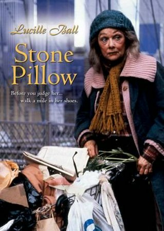 Almohada de piedra, Lucille Ball,Daphne Zuniga,William Converse-Roberts,Stephen Lang,Susan Batson,Anna Maria Horsford,Stefan Schnabel,Rebecca Schull,Imogene Bliss,Gloria Cromwell