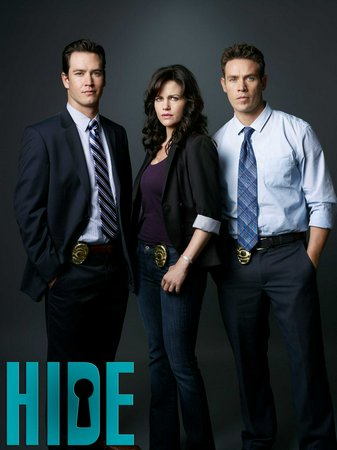 Escondida, Carla Gugino,Bridget Regan,Mark-Paul Gosselaar,Kevin Alejandro,Omid Abtahi