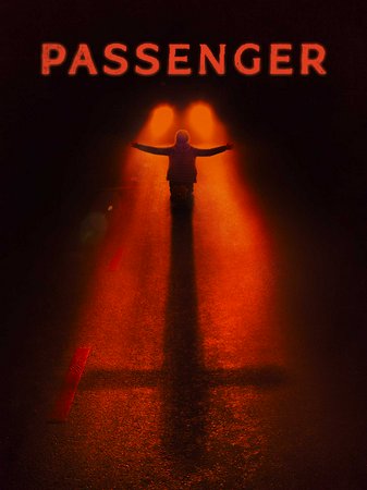 El pasajero nocturno, Jacob Scipio,Lou Llobell,Melissa Leo